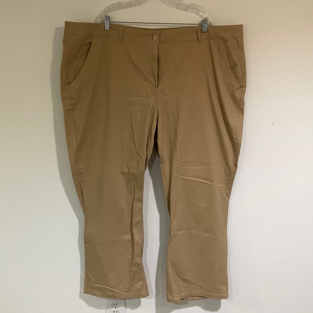 NEW Ellos Women’s Khaki Boot cut pants, Size 30